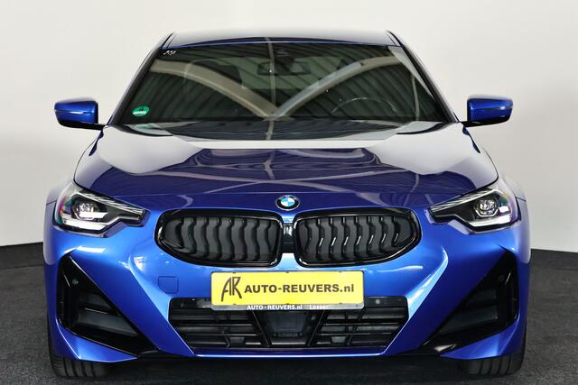 BMW 2-SERIE Coupé 218i / LED / HUD / Navi / CarPlay / Portimao Blauw