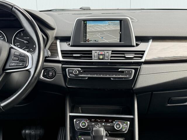 BMW 2-SERIE Active Tourer 216d Corporate Lease Executive Automaat/Trekhaak/Leer.