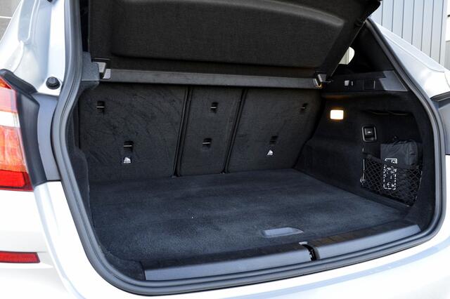 BMW 2-SERIE Active Tourer 218i M-sport Rijklaarprijs-Garantie Leder/Stof sport interieur Navigatie Led Camera Trekhaak