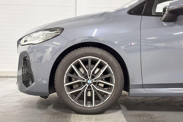 BMW 2-SERIE Active Tourer 218i | M-Sport | Comfort Access | Panoramadak | Stoelverwarming | Stuurverwarming