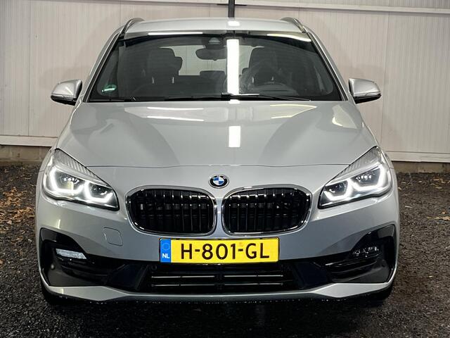 BMW 2-SERIE Active Tourer 218i High Exe Edit. AUT. NL AUTO SPORTPAKK LEDER NAVI LED CAM DAB AFN.TREKH