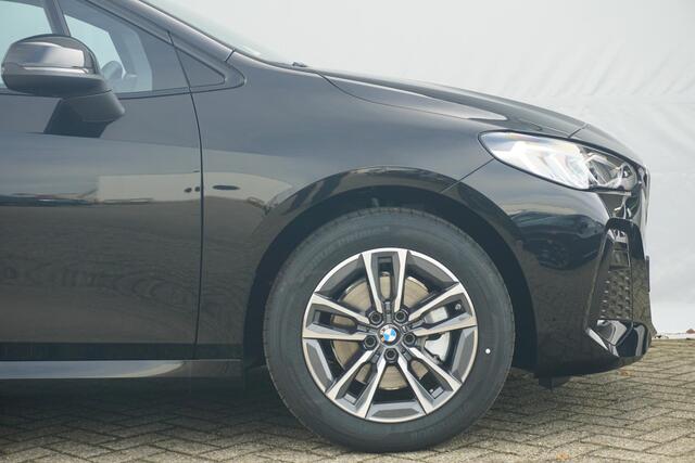 BMW 2-SERIE Active Tourer 225e xDrive | M Sportpakket | Head-Up Display | Harman Kardon | Trekhaak
