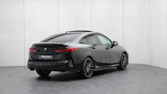 BMW 2-SERIE Gran Coupé 220i M-Sport | Head-up | Panoramadak | Harman/Kardon | Comfort Access | Trekhaak