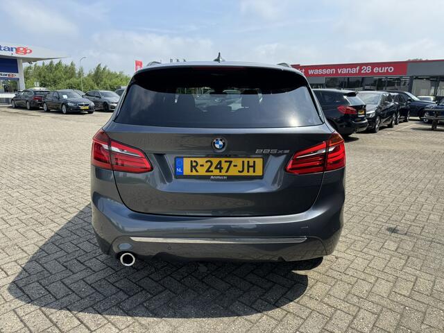 BMW 2-SERIE Active Tourer 225xe iPerformance High Executive LED ACC Panoramadak Stuurwielverwarming Trekhaak Carplay Harman-Kardon Sound
