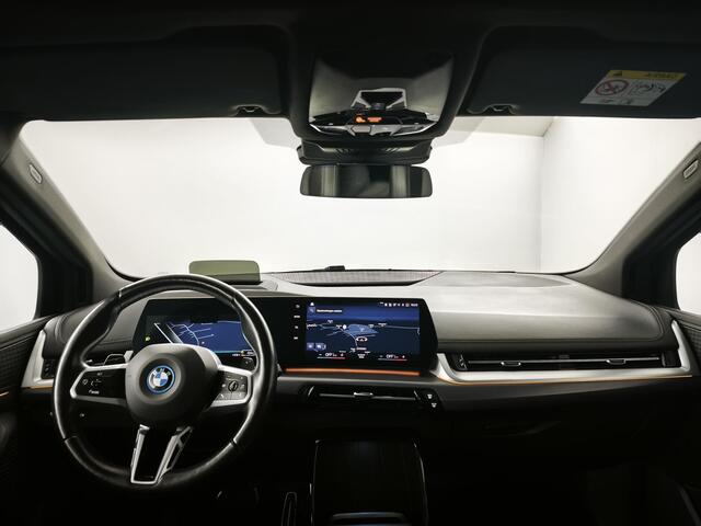 BMW 2-SERIE Active Tourer 225e xDrive M-sport | Panoramadak | Lederen bekleding | Head-up display |