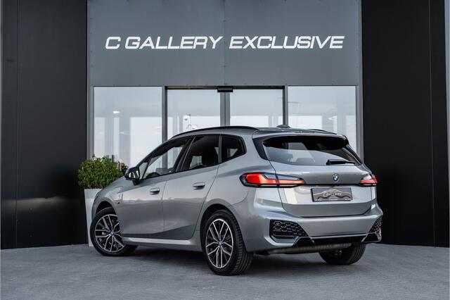 BMW 2-SERIE Active Tourer 225e xDrive - M Sport | Panorama | 360 Camera | Stoelverwarming