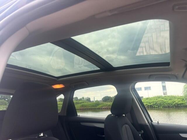 BMW 2-SERIE 225XE IP HIGH EXEC. Pano