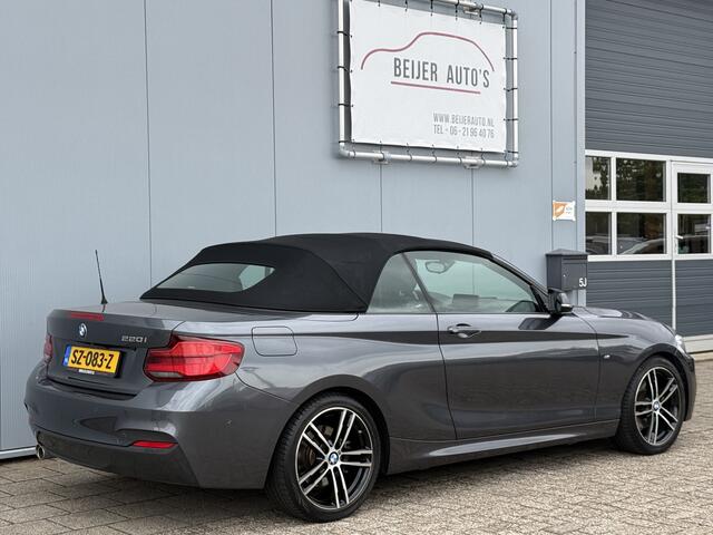 BMW 2-SERIE Cabrio 220i High Executive Automaat M-Pakket/Camera.