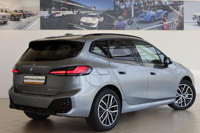 BMW 2-SERIE Active Tourer 225e xDrive M Sport Pro | Panoramadak | Head Up | Harman Kardon | Driving Assistant Plus | Trekhaak