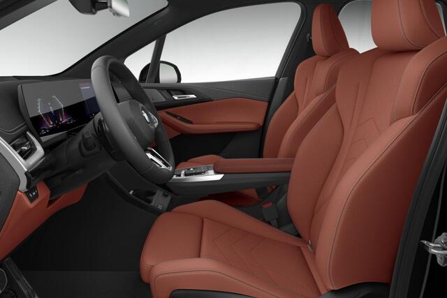 BMW 2-SERIE Active Tourer 225e xDrive | M Sportpakket | Premium Pack | Travel Pack | Trekhaak