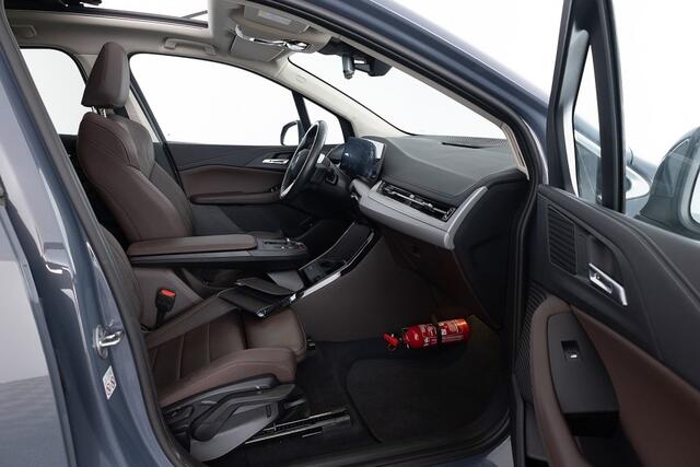 BMW 2-SERIE Active Tourer 225e xDrive | PANORAMADAK | LEDER | Full LED | PHEV .