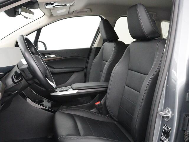 BMW 2-SERIE Active Tourer 225e xDrive Luxury Line | SOH 95,1% | Trekhaak | Leder | Full LED | Head Up| Keyless | Navigatie | Carplay | 17" | Stoelverwarming | 360 Camera | Adaptive Cruise