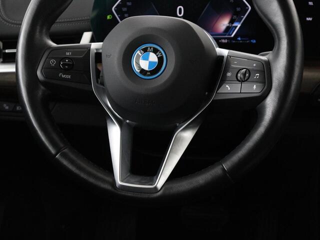 BMW 2-SERIE Active Tourer 225e xDrive Luxury Line | SOH 95,1% | Trekhaak | Leder | Full LED | Head Up| Keyless | Navigatie | Carplay | 17" | Stoelverwarming | 360 Camera | Adaptive Cruise