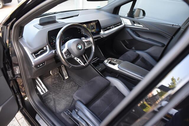 BMW 2-SERIE Active Tourer 223i M Sport - Trekhaak - Massage 360 graden camera