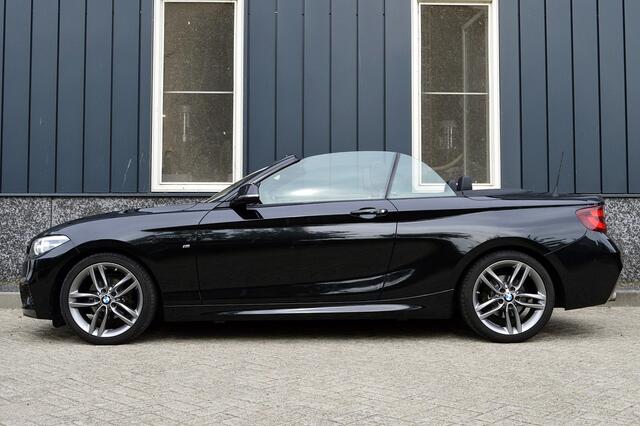BMW 2-SERIE Cabrio 218i M-Sport Rijklaarprijs-Garantie Leder Sport interieur Airco Led Camera