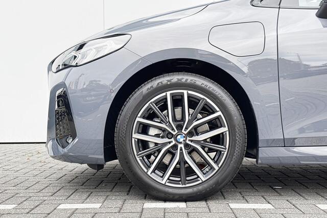 BMW 2-SERIE Active Tourer 225e xDrive | Travel Pack | M Sport | Panoramadak | Harman-Kardon |