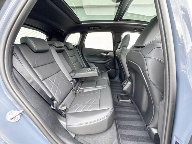 BMW 2-SERIE Active Tourer 225e xDrive | Travel Pack | M Sport | Panoramadak | Harman-Kardon |