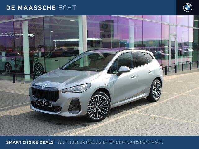 BMW 2-SERIE Active Tourer 225e xDrive M Sport Automaat / Panoramadak / Trekhaak / Sportstoelen / Adaptieve LED / M Adaptief onderstel / Head-Up / Parking Assistant Plus