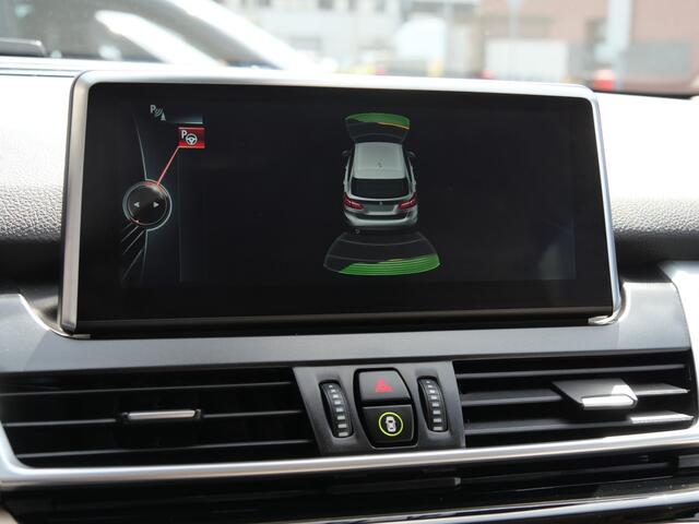 BMW 2-SERIE Active Tourer 220i Automaat High Executive | HUD | CAMERA | CRUISE CONTROL |
