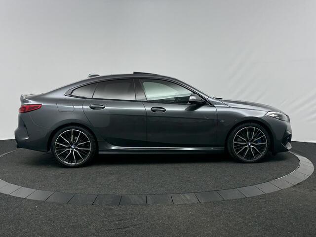 BMW 2-SERIE Coupé 220i High Executive Edition | M-Sport | Audio Pack | Leder |
