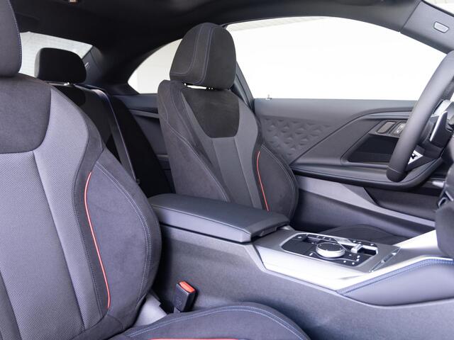BMW 2-SERIE Coupé 220i | M Sportpakket Pro | Schuif-/kanteldak | Comfort Access | HiFi System