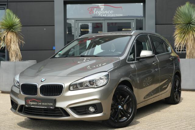 BMW 2-SERIE Active Tourer 225i xDrive High Executive 232pk Navigatie/Stoelverwarming/Camera
