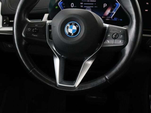 BMW 2-SERIE 225 e xDrive Luxury Line | SOH 91,6% | Leder | Carplay | Navigatie | Sfeerverlichting | Cruise control | Climate control | Camera | Park assist |