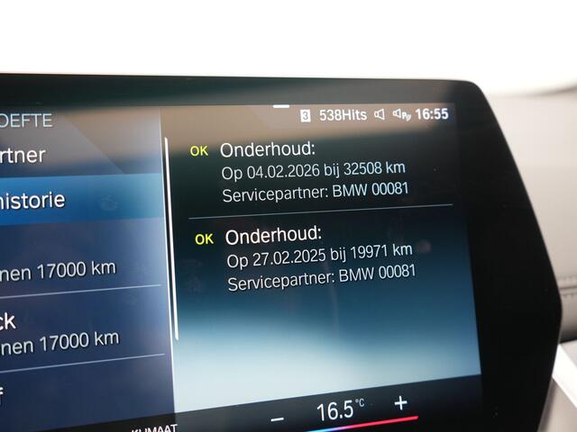 BMW 2-SERIE Active Tourer 225e xDrive Luxury Line PHEV 245pk Dealer O.H | Trekhaak Af Fabriek | Panodak | Adaptive Cruise | Lederen Sportstoelen Massage & Memory | Stoelen & Stuur Verwarmd | Blis | Sfeerverlichting | Apple Carplay | Widescreen Navigatie | Plug In Hybrid |