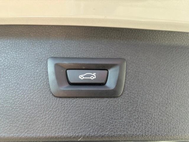 BMW 2-SERIE ACTIVE TOUR. 218i Executive M-pakket, Led, Navi, Clima, Cruise, El. a.klep