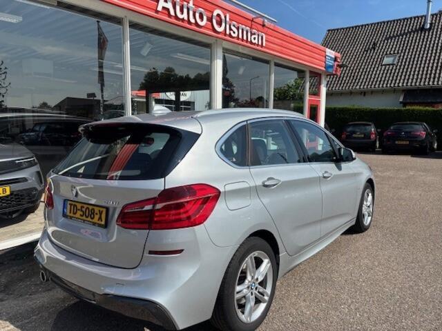 BMW 2-SERIE ACTIVE TOUR. 218i Executive M-pakket, Led, Navi, Clima, Cruise, El. a.klep