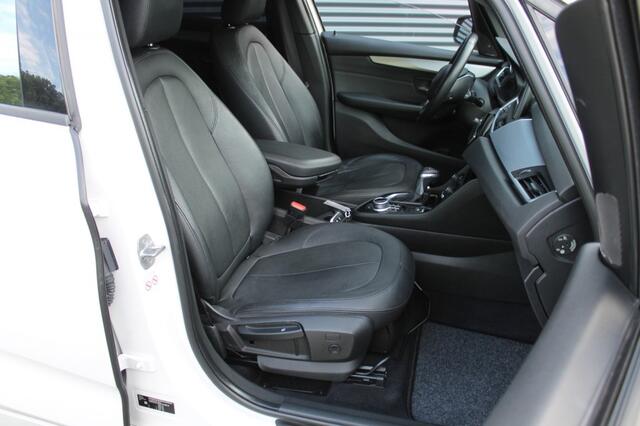 BMW 2-SERIE ACTIVE TOUR. 218 Active Tourer High Executive AUTOMAAT