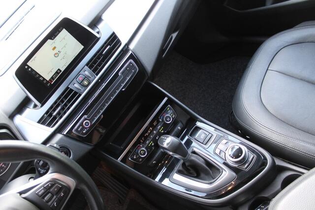 BMW 2-SERIE ACTIVE TOUR. 218 Active Tourer High Executive AUTOMAAT