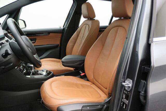 BMW 2-SERIE GRAN TOURER 218i 7p. Luxury Automaat Leer, Panoramadak, Head-Up, Camera, LED, Navigatie