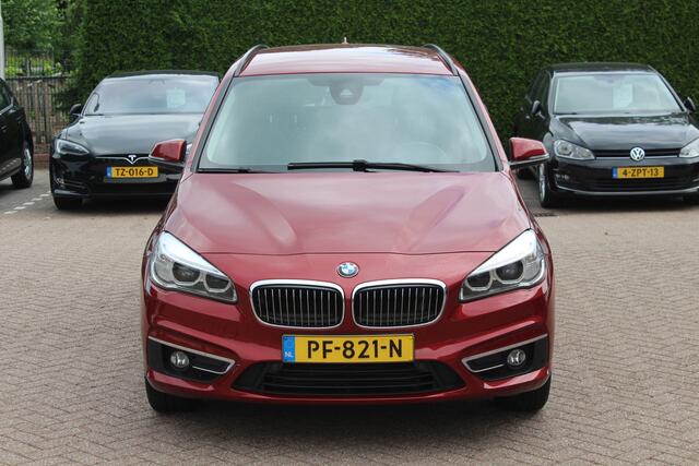BMW 2-SERIE GRAN TOURER 218i 7p. Executive / Trekhaak / Leder / Navigatie / Keyless entry / Parkeerhulp V+A / Cruise Control