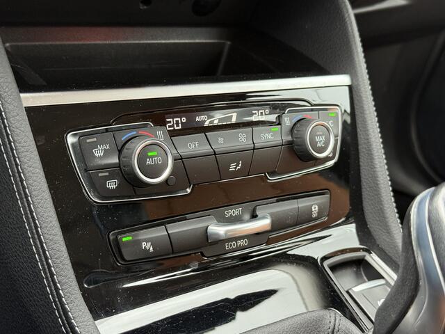 BMW 2-SERIE GRAN TOURER 216i Luxury Line Navigatie Leder Org. Nederlands