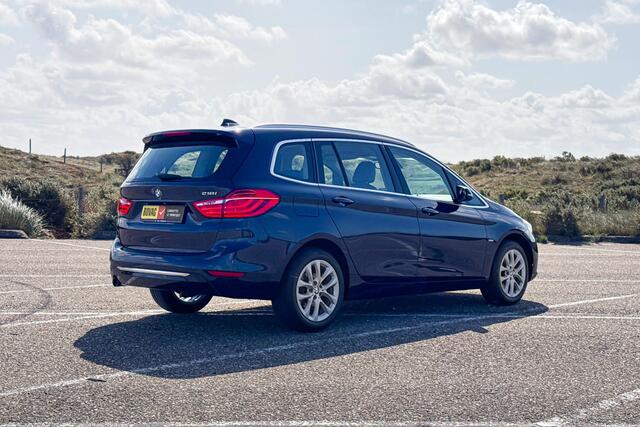 BMW 2-SERIE GRAN TOURER 218i 7p. High Executive | Stoelverwarming | Achteruitrijcamera |