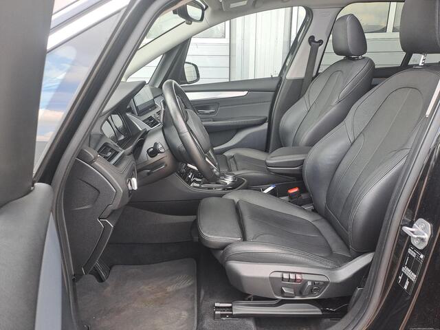 BMW 2-SERIE GRAN TOURER 220i 7-Persoons High Executive, Luxery-line, Panoramadak, Led, Leder, Mermory, ACC,