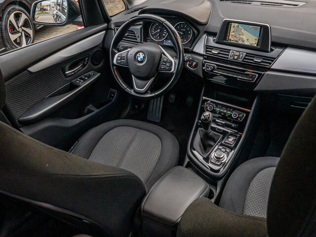 BMW 2-SERIE GRAN TOURER 218i Sport 7p. STOELVERW 17 INCH NAVI CRUISE PDC