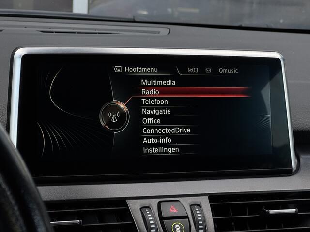 BMW 2-SERIE GRAN TOURER 218i Centennial High Executive | Trekhaak | HUD | Leder |