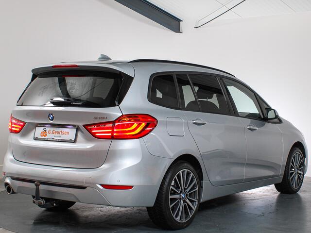 BMW 2-SERIE GRAN TOURER 218i Sportline 7-Persoons Trekhaak, Head Up, Navigatie, Dealer onderhouden!