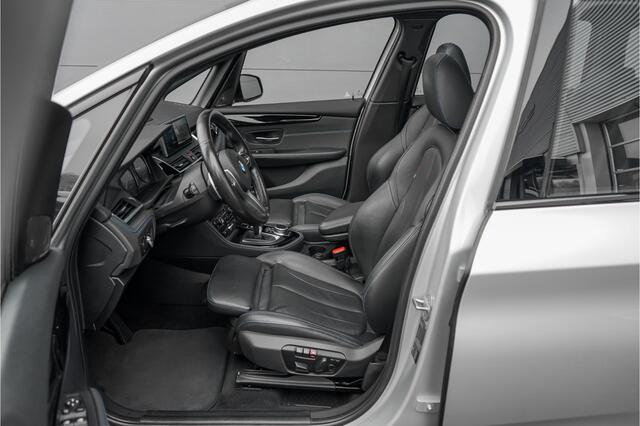 BMW 2-SERIE GRAN TOURER 220i 7pers M-Sport Pano ACC Harman/Kardon