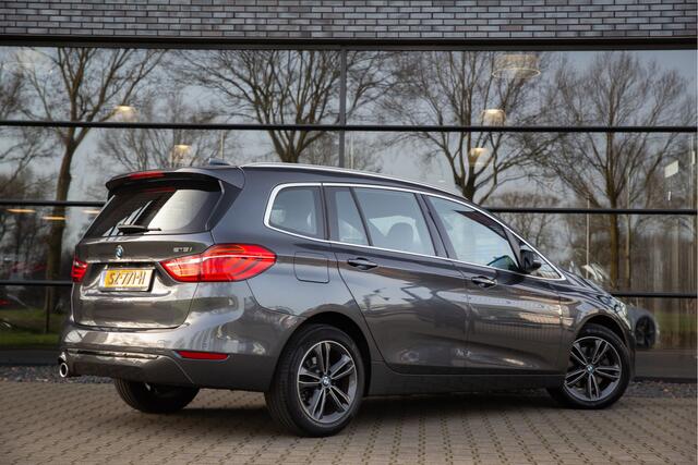 BMW 2-SERIE GRAN TOURER 218i 7p. Executive Launch Edition , Trekhaak, Achteruitrijcamera,