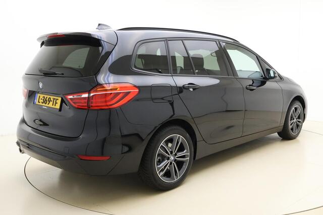 BMW 2-SERIE GRAN TOURER 216i 7p. High Executive | Elektrische Kofferklep | Head-Up Display | Navigatie | Climate Control | Cruise Control | Lichtmetalen velgen | Privacy Glass |