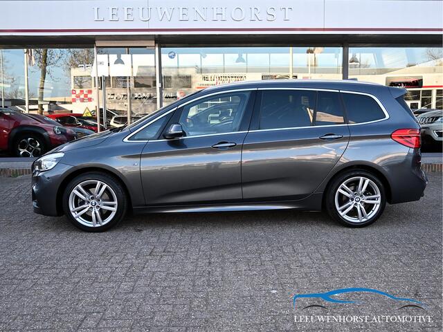 BMW 2-SERIE GRAN TOURER 218i M Sport 7pers., leer, HUD, panodak, elektr. achterklep, sportinterieur, NL-dealerauto