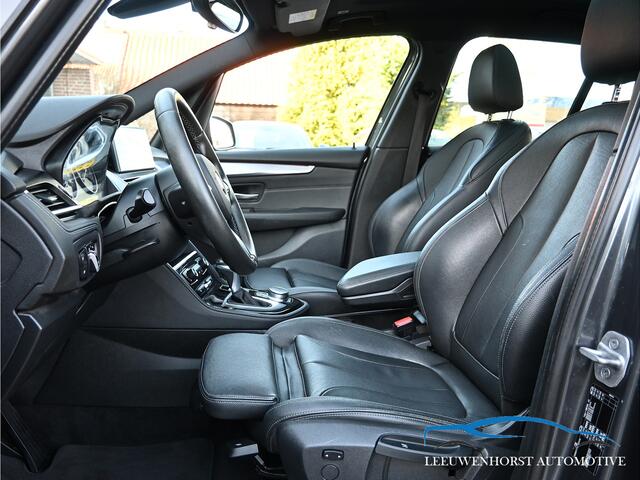 BMW 2-SERIE GRAN TOURER 218i M Sport 7pers., leer, HUD, panodak, elektr. achterklep, sportinterieur, NL-dealerauto