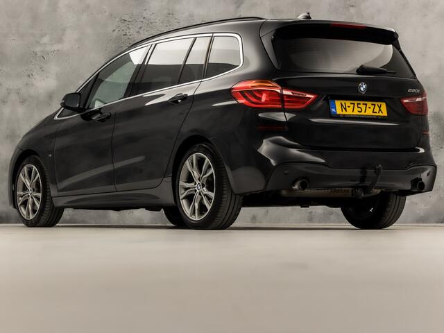 BMW 2-SERIE GRAN TOURER 220i M Sport High Executive 7 Persoons 192Pk Automaat (NAVIGATIE, M PAKKET, TREKHAAK, LEDER, SPORTSTOELEN, STOELVERWARMING, ELEK ACHTERKLEP, GETINT GLAS, NIEUWSTAAT)