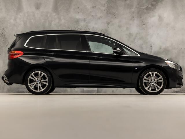 BMW 2-SERIE GRAN TOURER 220i M Sport High Executive 7 Persoons 192Pk Automaat (NAVIGATIE, M PAKKET, TREKHAAK, LEDER, SPORTSTOELEN, STOELVERWARMING, ELEK ACHTERKLEP, GETINT GLAS, NIEUWSTAAT)