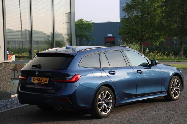 BMW 3-SERIE Touring 320i Executive Edition