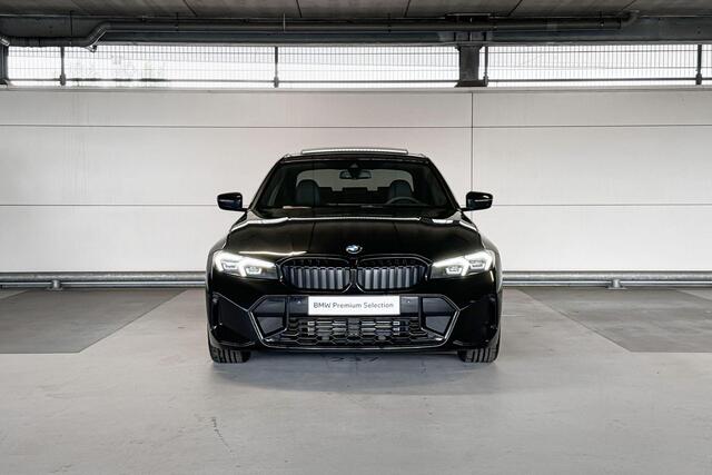 BMW 3-SERIE Sedan 318i | M Sportpakket | Elektrisch bediend glazen schuif-/kanteldak