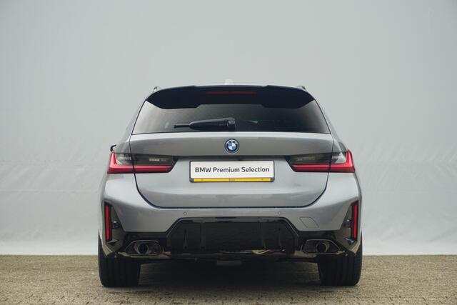 BMW 3-SERIE Touring 320e M Sport / Trekhaak / M Performance onderdelen